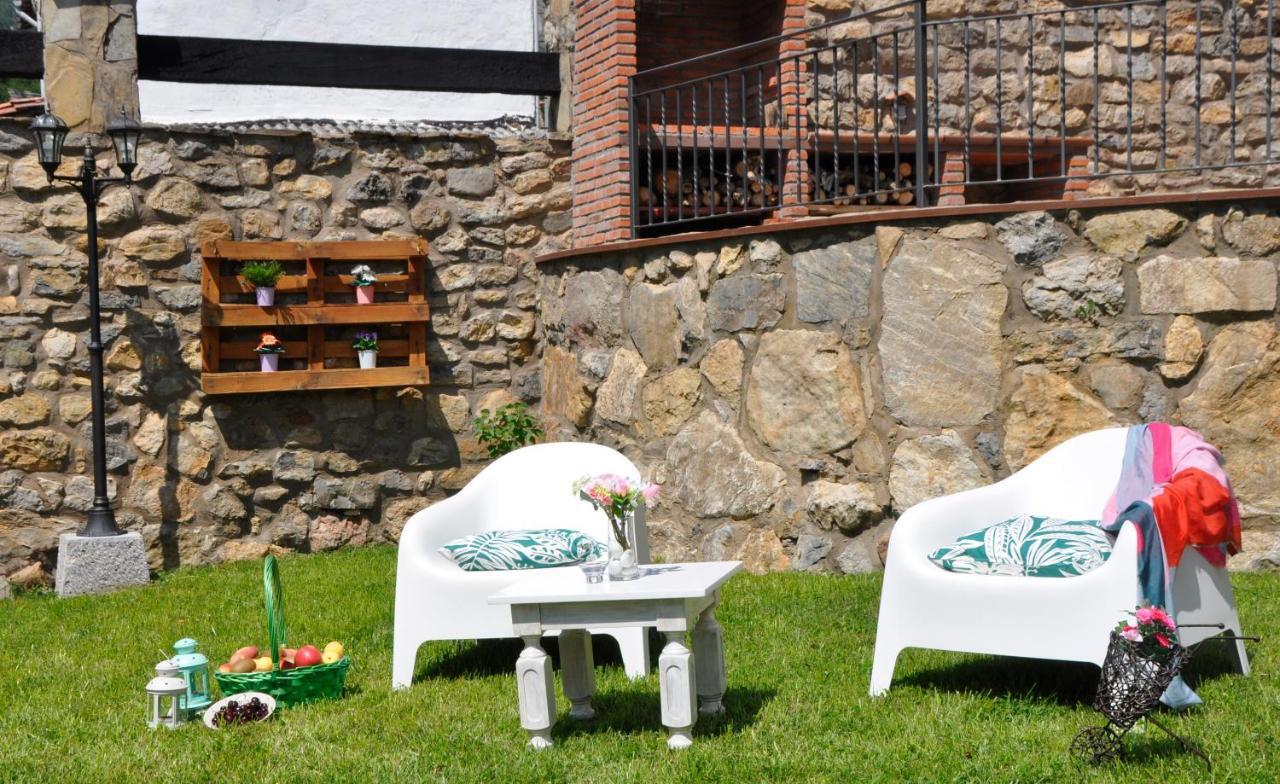 Villa Casas De Manuel La Pola de Gordon Exterior foto