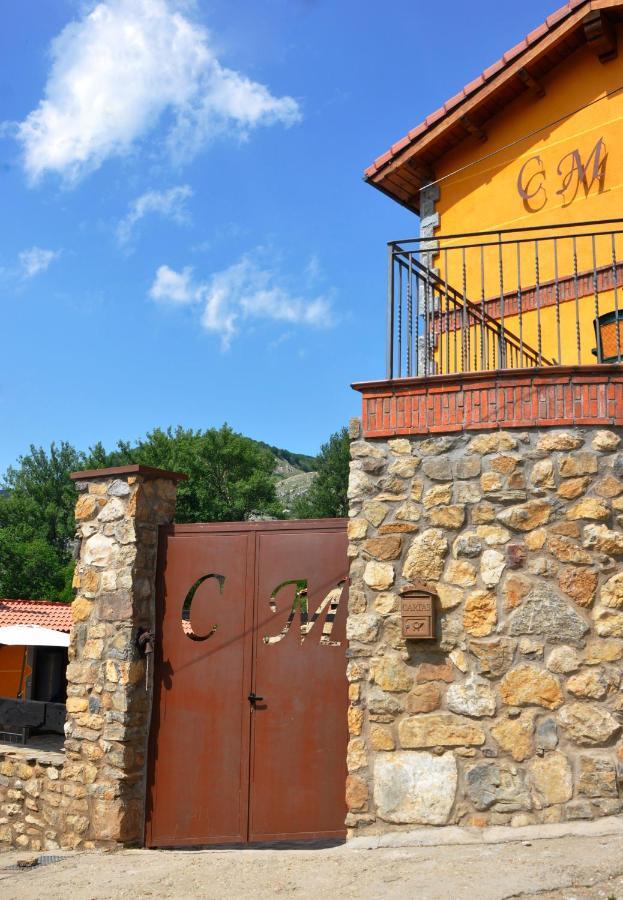 Villa Casas De Manuel La Pola de Gordon Exterior foto